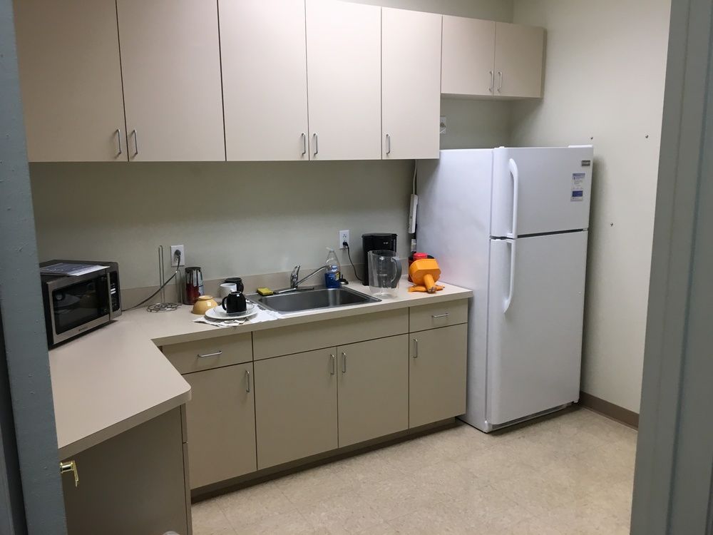 Class "A" Professional/Medical Space Near Hospital & US 1: 1680 SE Lyngate Dr, Port Saint Lucie, FL 34952